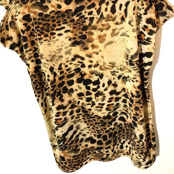 Cheetah Print Sleeveless Top - Picture 9 of 10